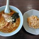 大衆中華料理 広東 六会日大前