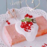 18歳の誕生日はガーリーピンクな【苺ドリップケーキ】