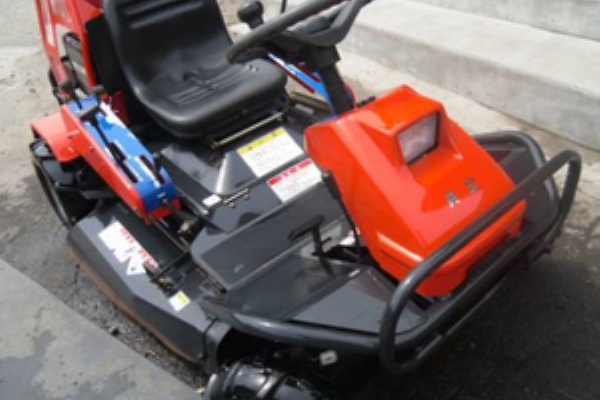 中古 乗用草刈機 共立18馬力 整備済み絶好調 即活躍します オークション 草刈機を安く買いたいのでヤフオクを見てみました