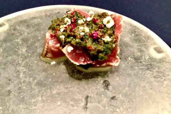 Mogmog Foreignerの食べ歩き Abysse