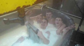 チーズ工場の従業員、原料の牛乳に「入浴」する動画を全世界に公開ｗｗｗｗｗ