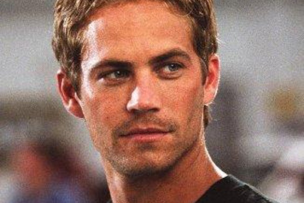 衝撃 ポール ウォーカー事故死 ワイルド スピード シリーズの主役 韓流スマイル 韓流スター 韓国ドラマ 韓国映画 K Pop特集