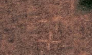 なんだこの十字架は…結界か？