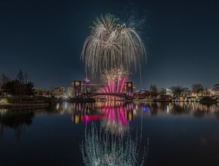 音楽花火にしゃぼん玉ショーでスペシャルクリスマス！有料特別席も用意！『環水花火シンフォニー in クリスマスナイト』開催。12月20日。