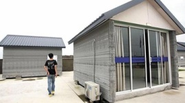 【中国】わずか24時間で10戸の家を”印刷”、しかもエコ！ 建築廃材を使った3Dプリント・ハウスが登場