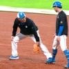 日本ハム荒木雅博臨時コーチ「あの速さは異次元。群を抜いている」五十幡亮汰を熱血指導