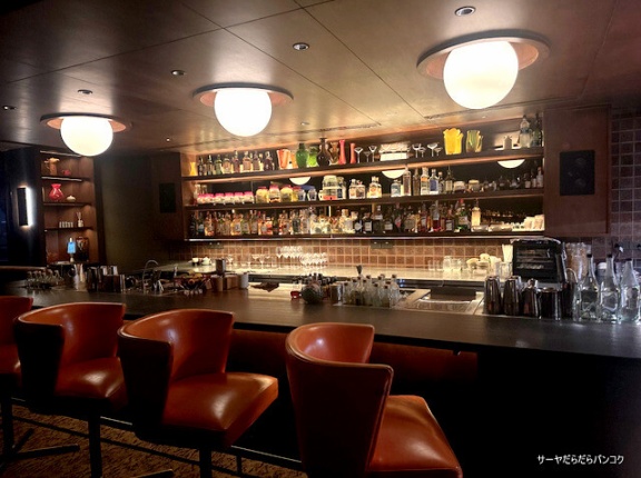 【Funkytown (F*nkytown)】　at　Sukhumvit Soi37　～飲むトムヤム!? アワード受賞の超絶おしゃれバー～