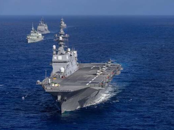日米仏加海軍艦艇が編隊航行…統合演習「キーン・ソード27」の一環！