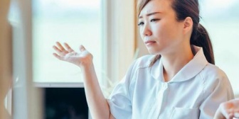 私「Aから人間関係に関する相談受けたんだ」　友人B「そんな愚痴聞いててよく平気だね、私なら切るわ」　私「…」