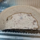 台中グルメ「宝才芋頭蛋糕」お上品な甘さのタロイモロールケーキが絶品！豊原駅