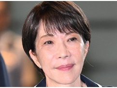 毎日新聞「国を愛すという感覚がもう謎。愛さない自由もある」