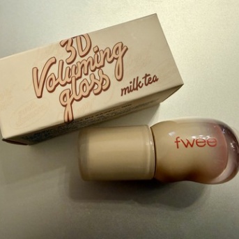 【イエベ歓喜】fweeの70％ミルクティー色が優勝すぎた件