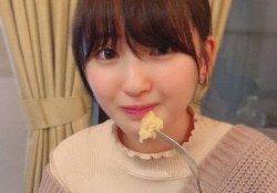 【画像】もぐもぐタイムの井上小百合がぐう可愛ｗｗｗｗｗｗｗｗｗｗｗｗｗ