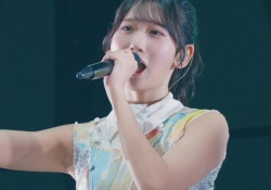 藤嶌果歩のナマ配信、さすがにバストがデカすぎる