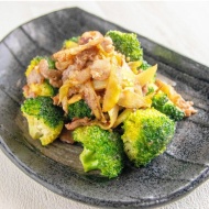 【祝・ブロッコリーが指定野菜に！】今こそ知りたい、1株を飽きずに食べ尽くす「ゆでない」人気レシピ4選