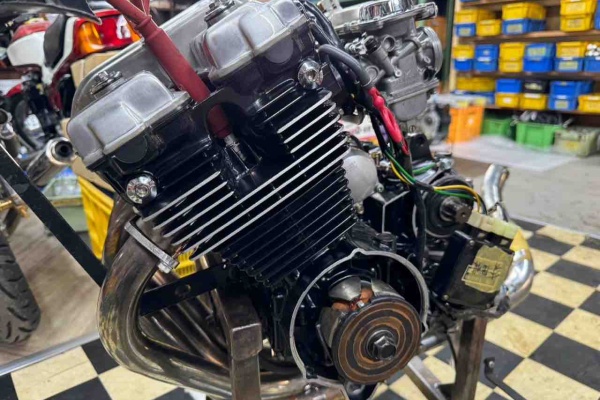 CBX400F エンジン腰上OH 修理 バイク 旧車得意 一見様