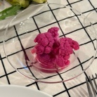 自家製トマトソースのソーセージパスタと、チキンのグリルとかの夜ごはん