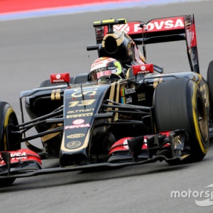 ロマン・グロージャン（ロータス）： 2012年F1レーシングスーツ写真