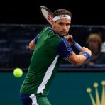 コートサイドの物置小屋