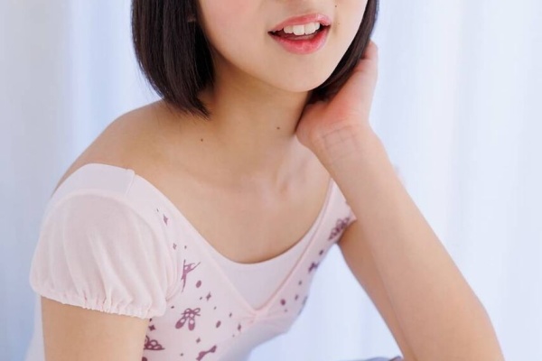 成沢理光　imouto超高画質　顔ドアップ画像 コミックシーモア