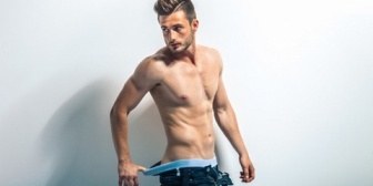 見た目イケメンの後輩男子がナルシスト丸出しで気持ち悪い。友達とリップクリーム買わなきゃ～って話をしてたらそいつが入ってきて・・・