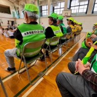 にっこり見守り隊と岐阜小学校１年生児童の顔合わせ会