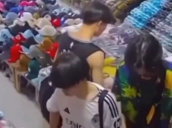 日本人がバリ島で集団万引きか！？　海外の反応。