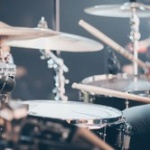 バンドの楽器の中でドラムが1番簡単だよな