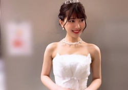 【画像】伊藤純奈とかいうドレスがガチで似合う女wwwwwwww