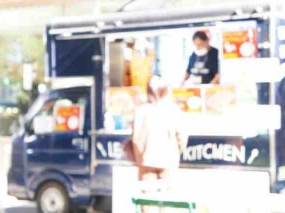 特別な屋外テラスでフードやスイーツ！『富山市役所　光の広場』で『プチカフェバルテラス』開催。4月10日。