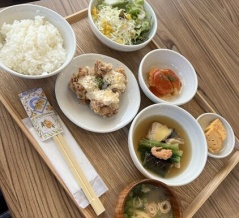 11月10日オープン！千円以下定食が嬉しい住宅街の中にひっそり佇む「ダイニングキッチンこう」