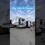 『いろんなキャンピングカーのルームツアーシリーズ』の画像