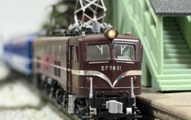 『KATO EF58 61 入線』の画像