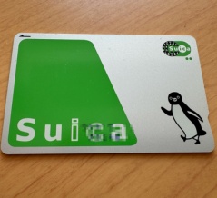 「Suicaのペンギン」 卒業前に山手線をジャック、カードは在庫限りで無地化   現カードは貴重に
