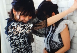 【画像】山下美月が与田祐希に「壁ドン」。可愛すぎてニヤニヤ止まんないんだがｗｗｗ