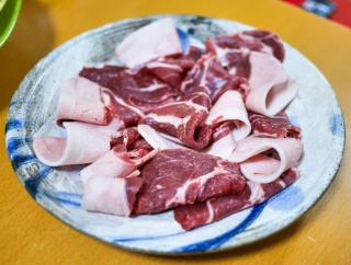 今日、明日はレシピお休みさせていただきます　ボタン鍋食べに丹波篠山へ