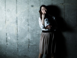 貧乏なのに大学行かせてもらった。でも彼女を妊娠させてしまって…金を稼ぐために休学することに→ある日、彼女の親のお呼び出し。今後の話かな→マンさん思考に報告者、むせび泣く。