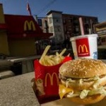 米マクドナルド、保有する日本マクドナルド株の7割を売却へ