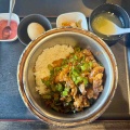 上野「湖南料理李厨 上野店」にて 骨抜き豚足と青唐辛子炒め木桶ご飯