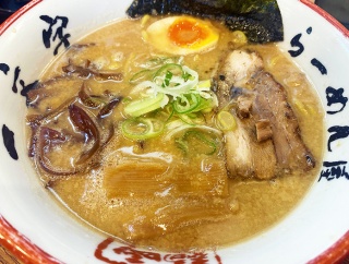 ラーメン＆ライスが食べたくなったら！函館市湯川町「一文字 総本店」