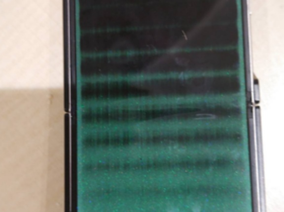 【悲報】1年間で2回折り畳みスマホが死んだ結果