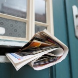 『ご近所に宗教新聞を投函する』の画像