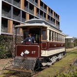 『梅小路公園で京都市電を眺める』の画像