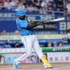 【日本ハム】レイエス13号２ラン　前日は来日中家族と「みんなで歩いて」退勤し貴重なひととき