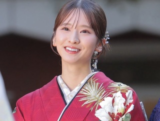 振袖姿の菅原咲月ちゃん美しすぎるwwwwwwwww