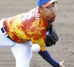仲地礼亜、”柳カーブ”で打者を翻弄し4回1失点！「縦に緩い軌道」目指し改良中！
