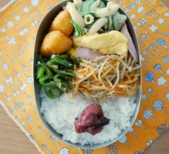 常備菜を詰めただけ弁当