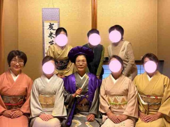 おかんさんの古希のお茶会へ