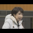 NHKの討論から逃げた翌日の動画、演説に熱が入ってきたようでウソを忘れて腕を振り回し指を折っての激しい身振り手振りになっている。自分で自分のウソをこれほどバラす奴も珍しい