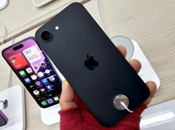 IIJがNTTドコモの3G（FOMA）サービス終了に伴う影響を案内！iPhone AirやiPhone 16eでは一時的に一部プランで4G通信不可などに